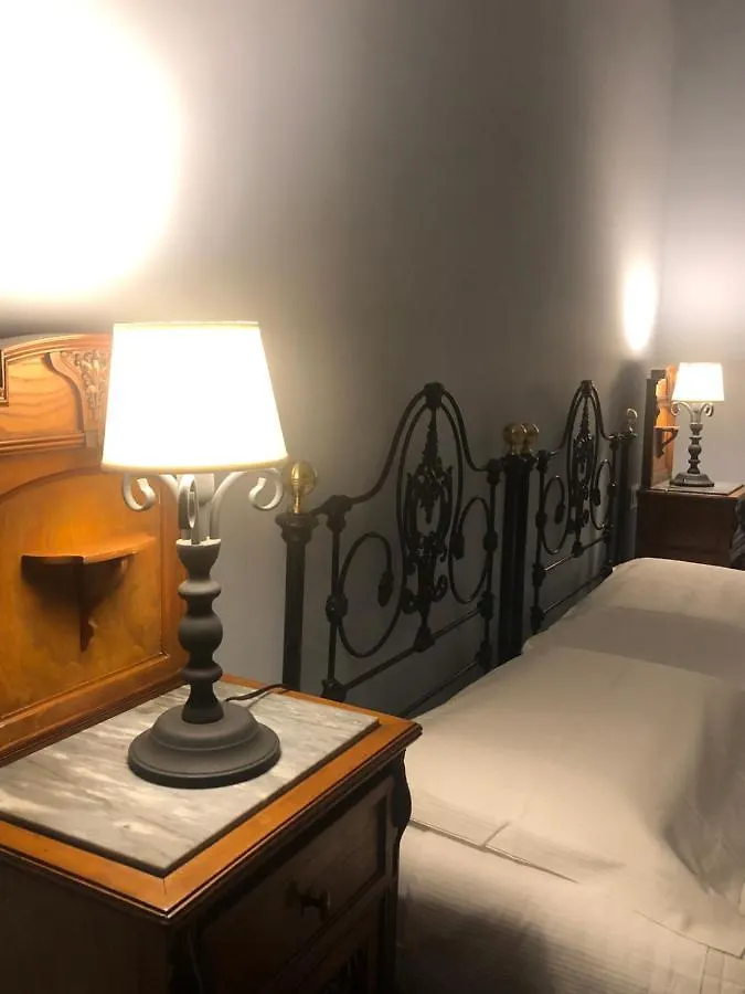 Palazzo Pastura B&B And Apartments CTA 0*, Catania