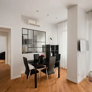 Deluxe , Bergamo Włochy