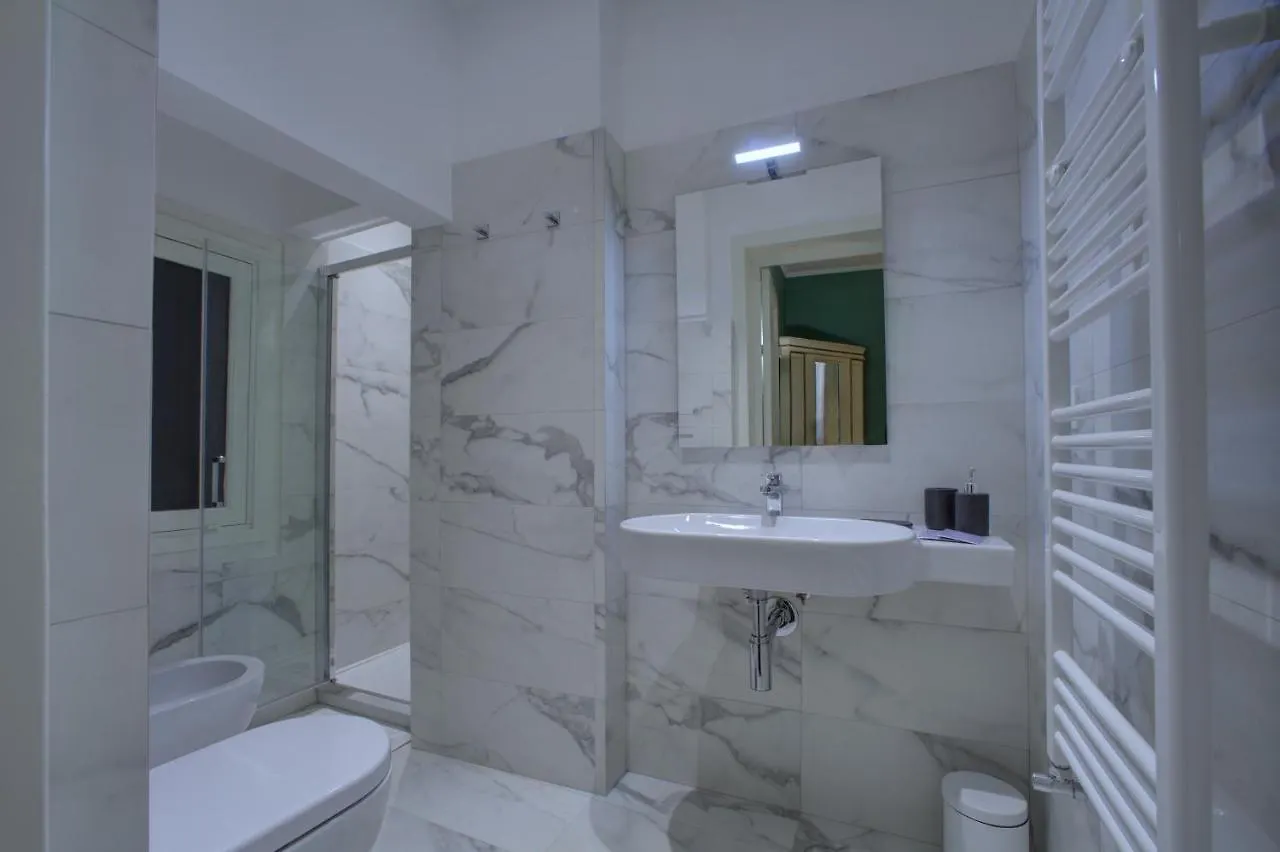 קטאניה Palazzo Pastura B&B And Apartments בית הארחה